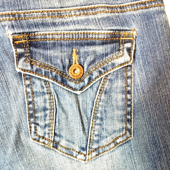 DKNY Jeans - Picture 1 of 9
